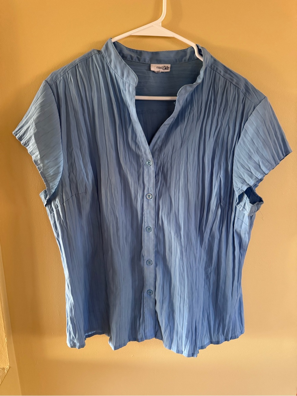 East 5th Light Blue Crinkle Button-Front Short Sleeve Blouse